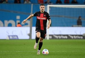 九游体育-记者：扎卡将与滕哈赫及高层会谈，若离队药厂要价至少1500万欧