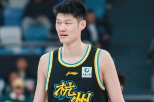 胡金秋：挣扎过也迷茫过 未来的路还很长 我会继续努力 不留遗憾